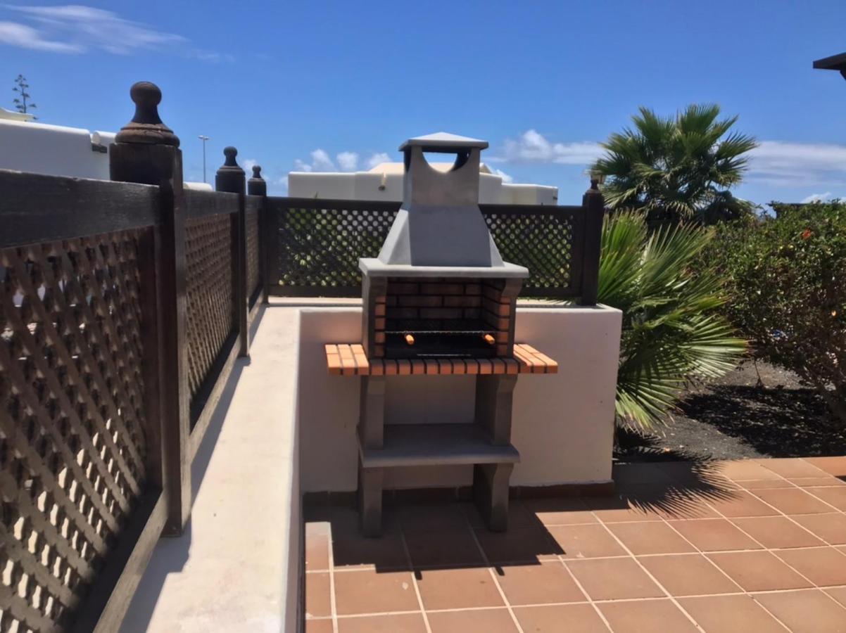 Villa Tania - Villa Independiente Con Piscina Privada Playa Blanca  Luaran gambar