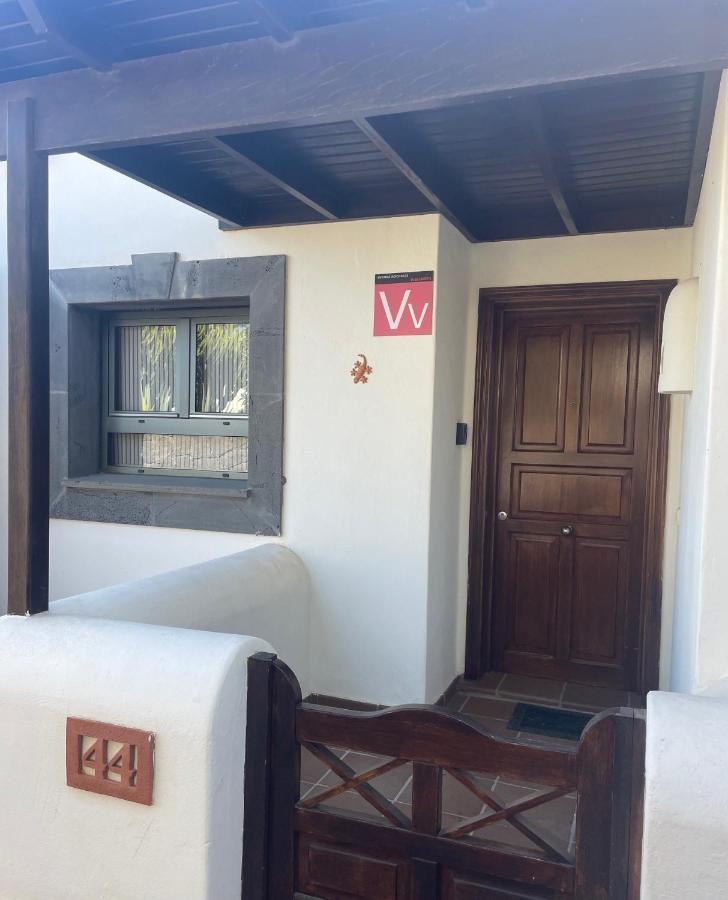 Villa Tania - Villa Independiente Con Piscina Privada Playa Blanca  Luaran gambar