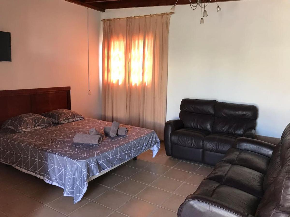 Villa Tania - Villa Independiente Con Piscina Privada Playa Blanca  Luaran gambar